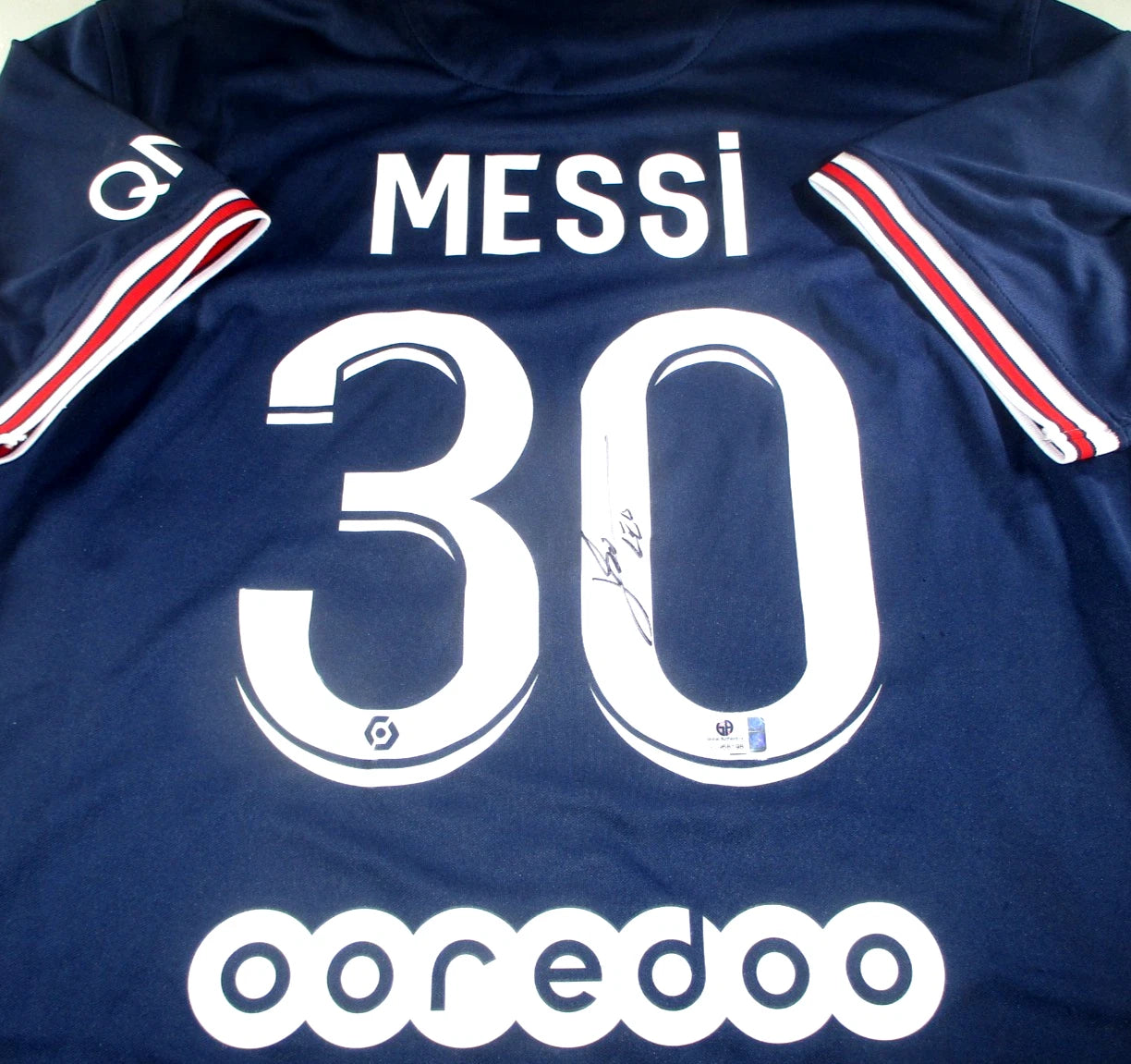 Lionel Messi Autographed Paris Saint-Germain Jersey w/ COA