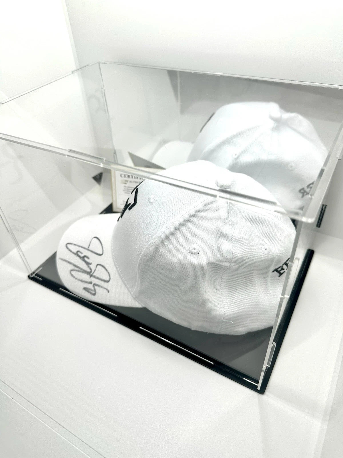 ROGER FEDERER TENNIS CAP HAND SIGNED TENNIS