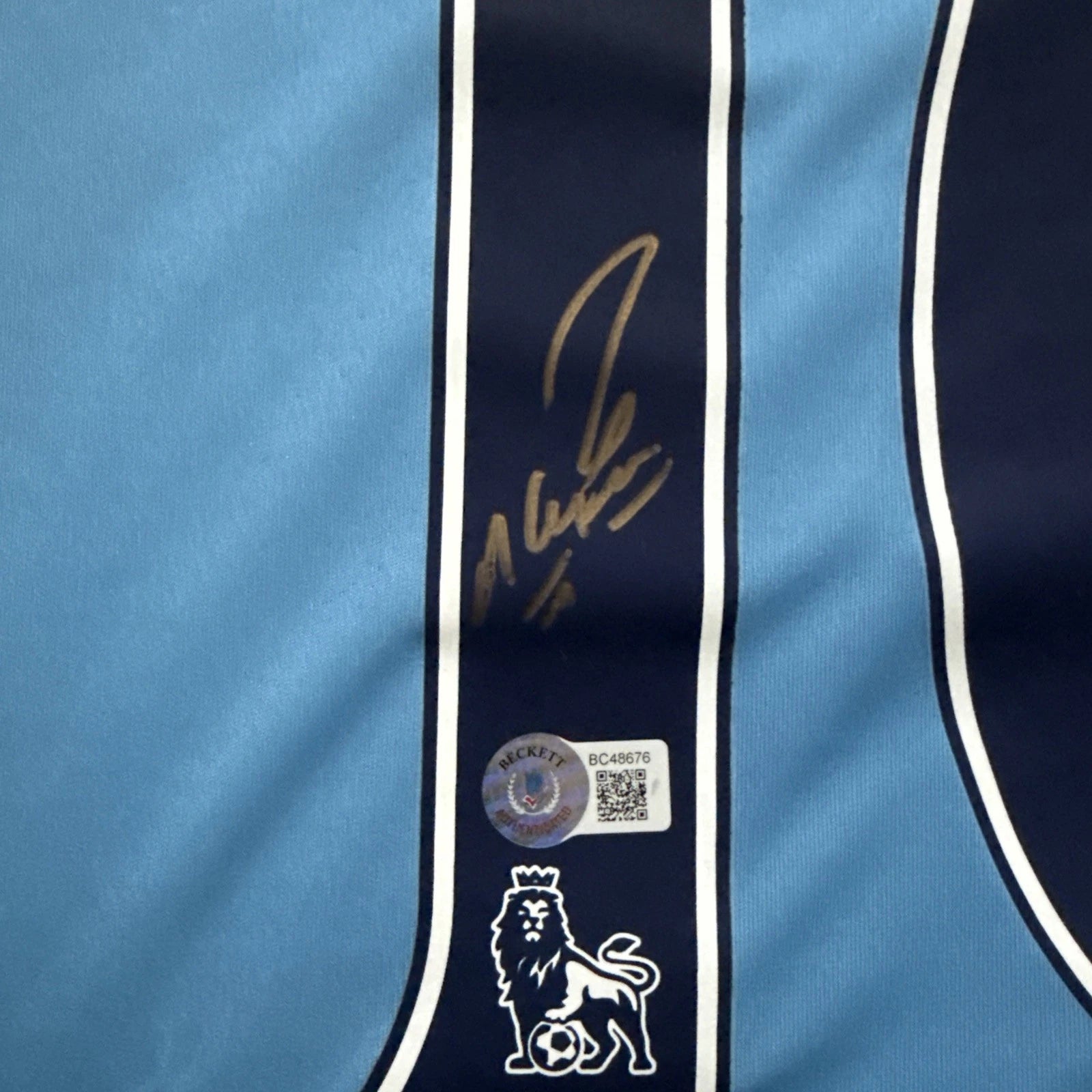 Autographed Sergio “Kun” Aguero Manchester City Blue Umbro #16 Jersey – Beckett COA