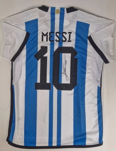 Lionel Messi (10) Argentina Qatar FIFA 2022 Hand-Signed w/ COA