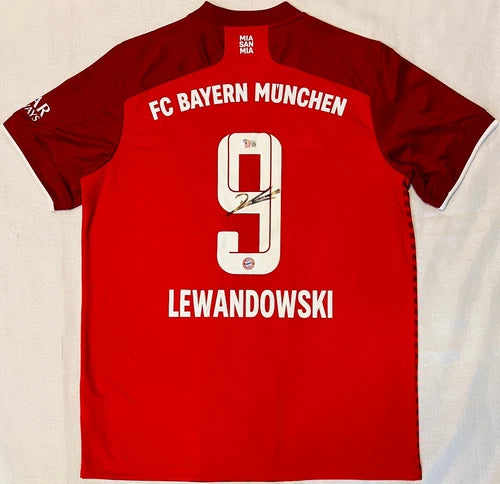 Robert Lewandowski Signed 21/22 Bayern Munich Adidas Jersey