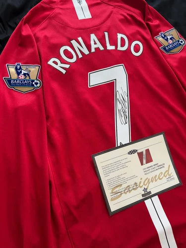 Cristiano Ronaldo SIGNED Manchester United 0708 Retro ShirtJersey + COA