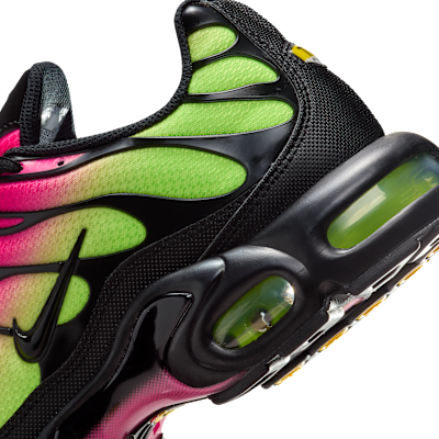 Nike Air Max Plus Shoes Pink