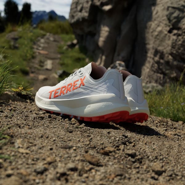 아디다스 테렉스 아그라빅 스피드 트레일 러닝화 화이트 