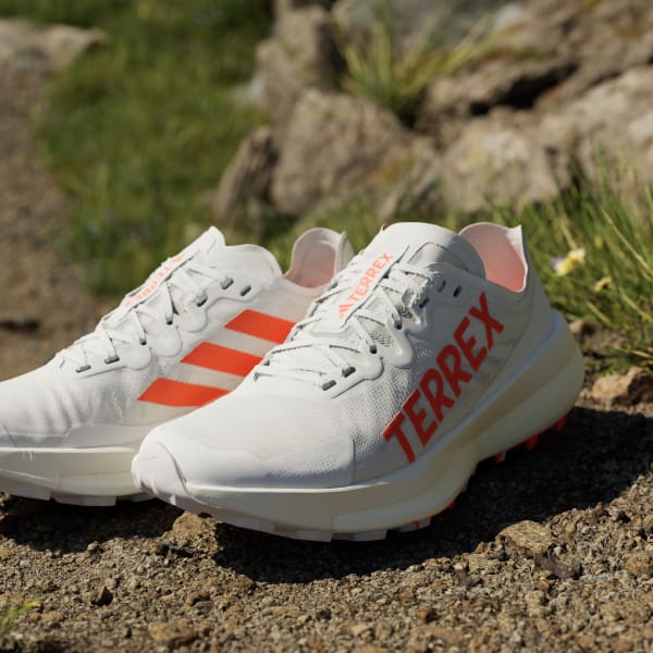 아디다스 테렉스 아그라빅 스피드 트레일 러닝화 화이트 