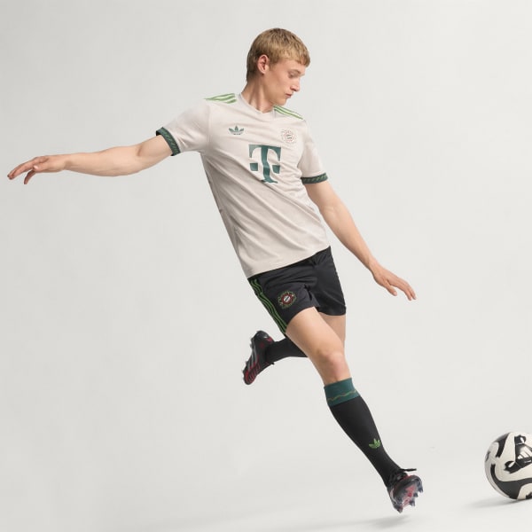 FC Bayern 25-26 Wiesn Jersey