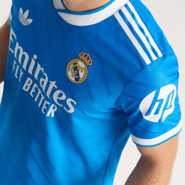 16 Real Madrid 2526 Third Authentic Jersey Blue